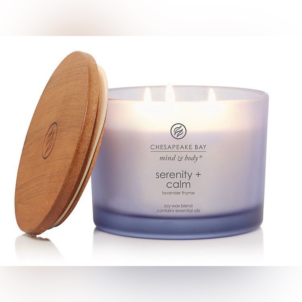 🆕🪷 CHESAPEAKE BAY MIND & BODY “SERENITY & CALM” 3-WICK JARRED CANDLE. (11 oz). - Picture 3 of 9